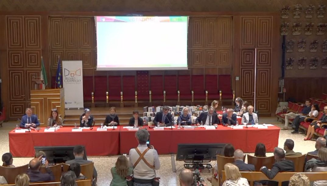 La proclamazione del vincitore stamani a Padova del Premio Campiello nella sezione Opera Prima