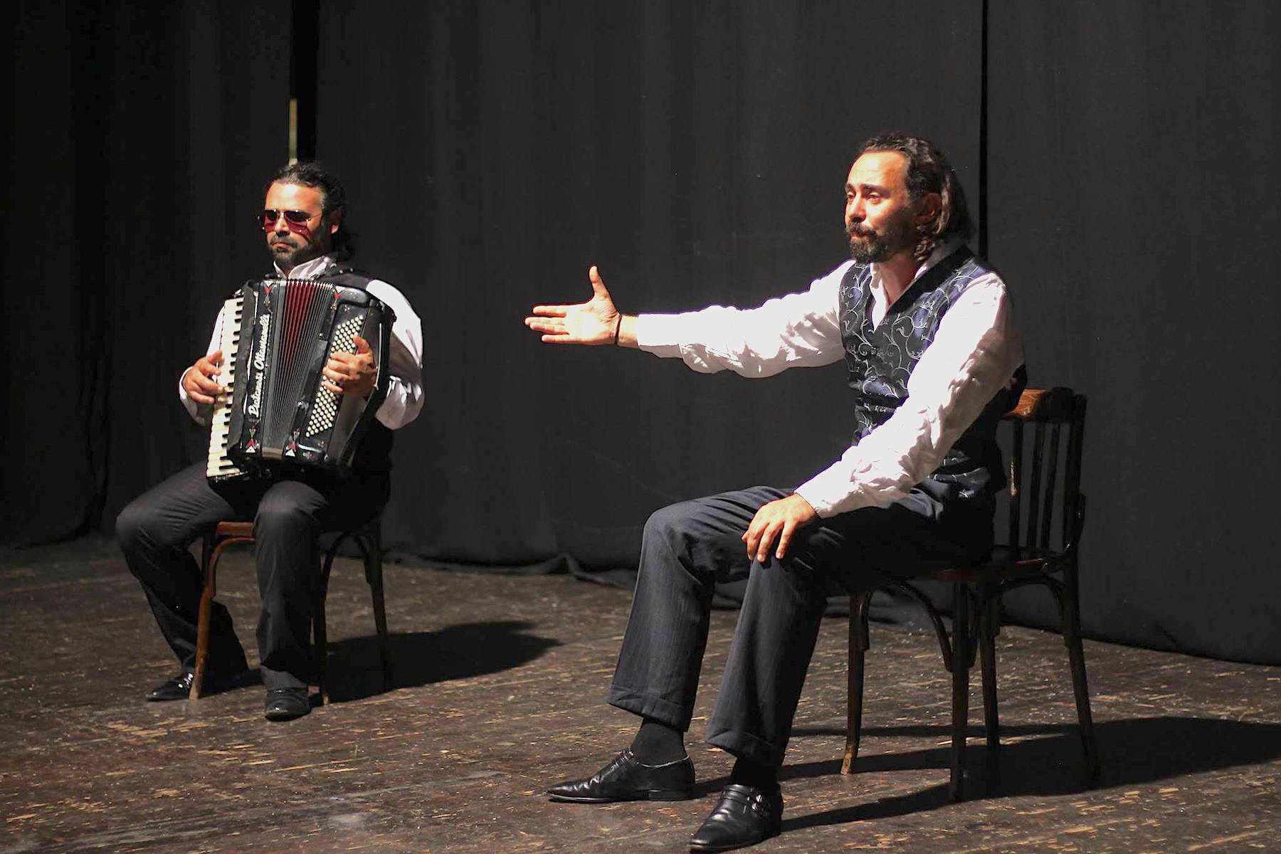 Giuseppe Ciciriello in una sua rappresentazione teatrale. Da martedì il corso di recitazione