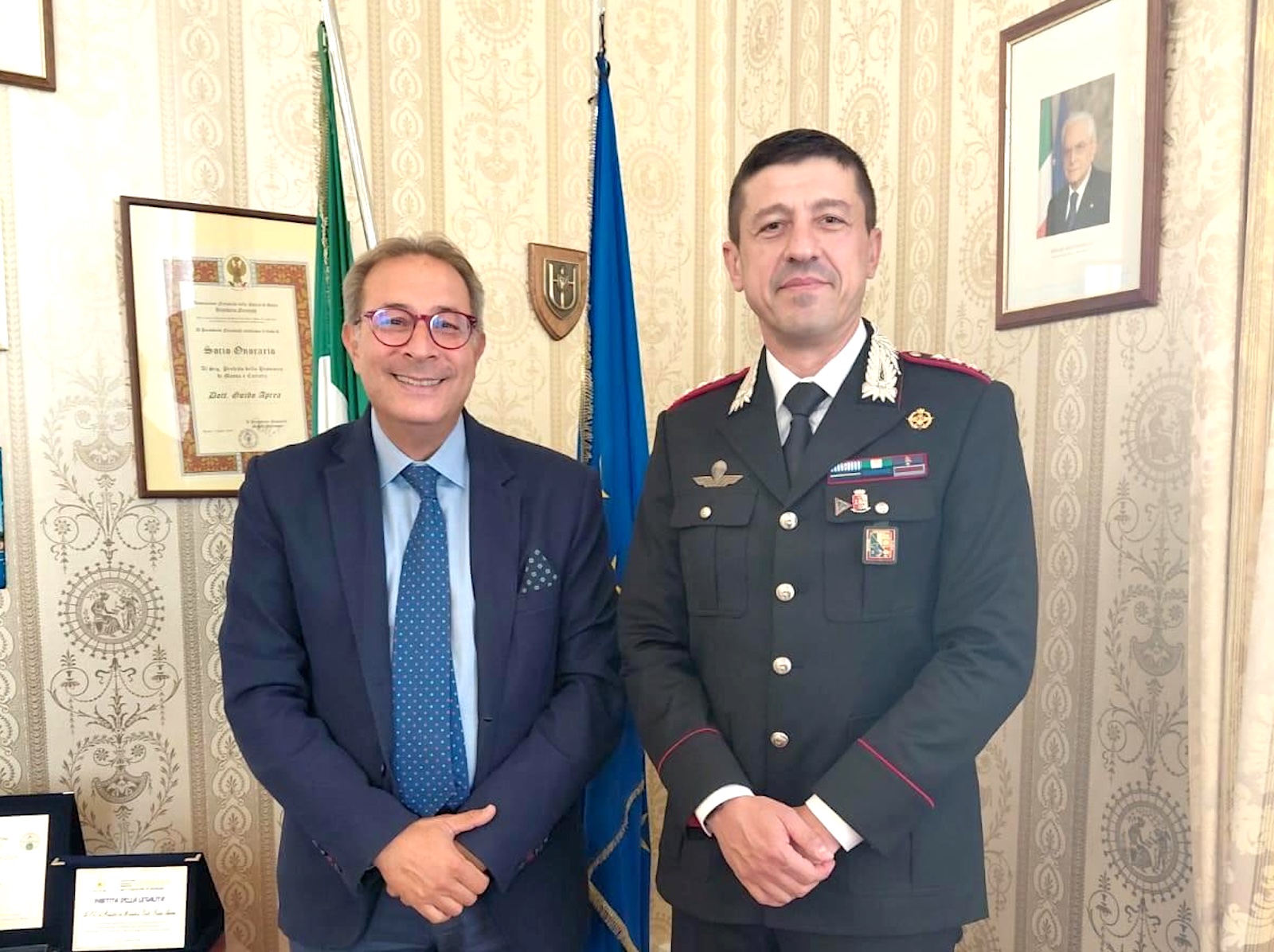 Il prefetto di Brindisi, Guido Aprea, con il Comandante provinciale dell'Arma, col. Agostino Scala