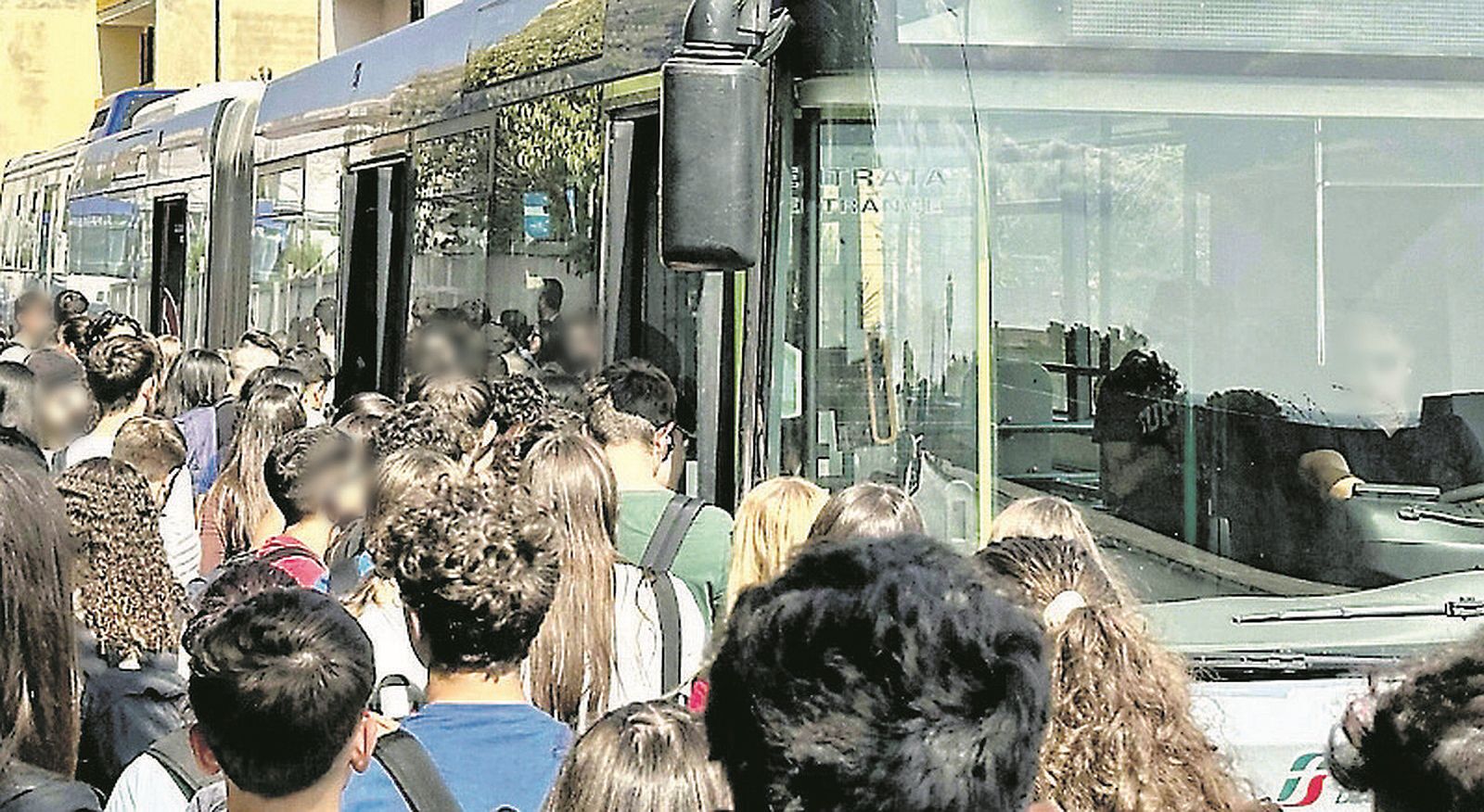 Affrontato in Commissione regionale traporti il problema degli autobus sovraffollati