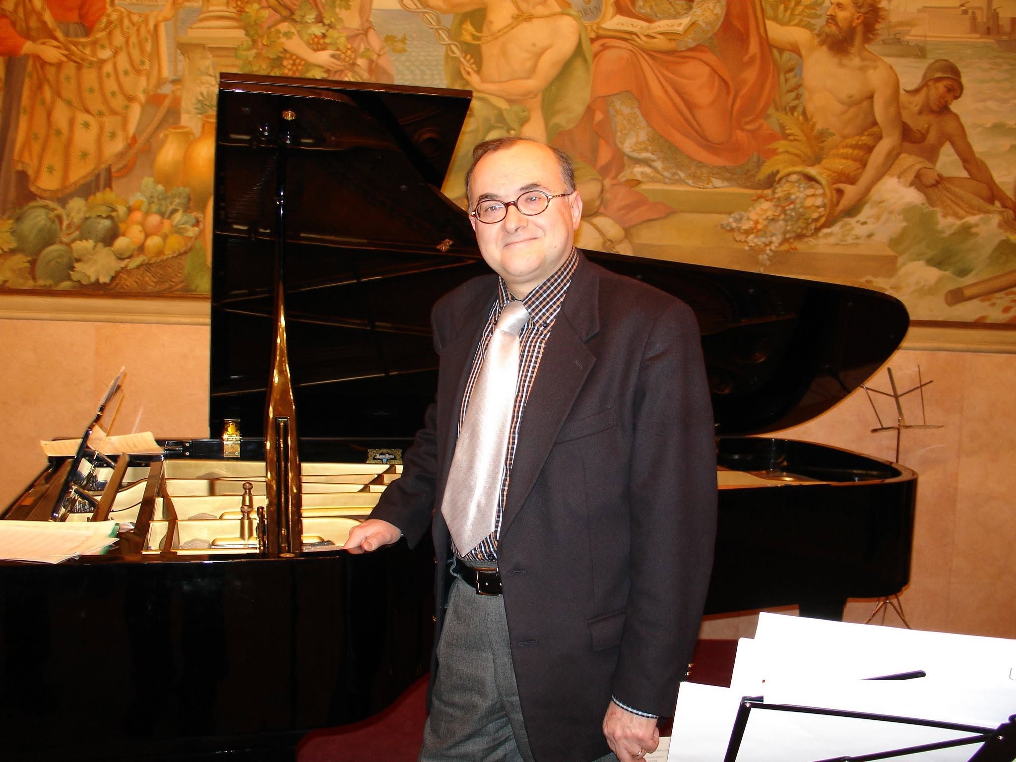 Il maestro Massimo Gianfreda: per il Festival di Ascoli Piceno ha composto una "operina"
